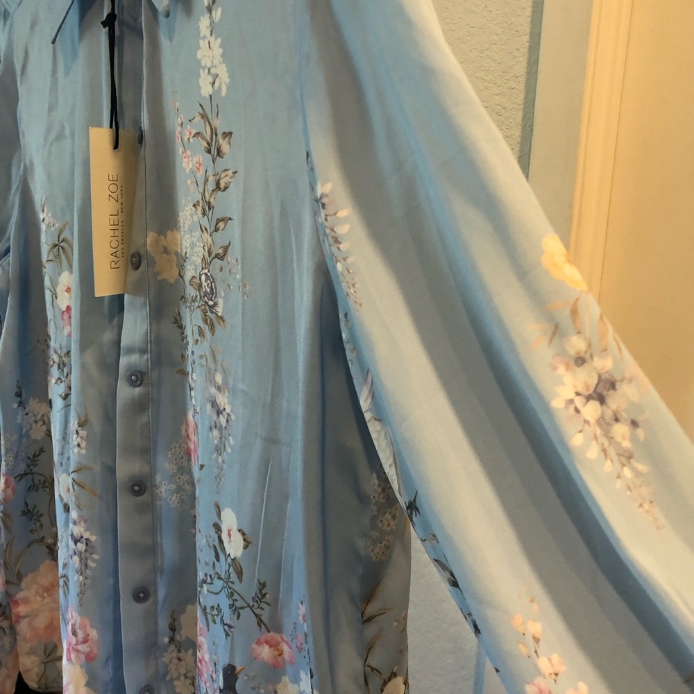 Sale! New RACHEL JOE Light Pastel Blue Floral Satin like Button-Up Blouse - Picture 5 of 6